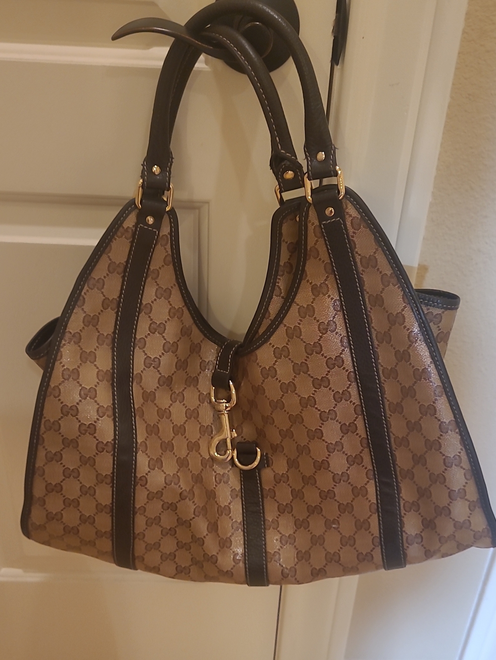 Pristine Preloved Authentic Gucci Brown Monogram Shoulder Bag